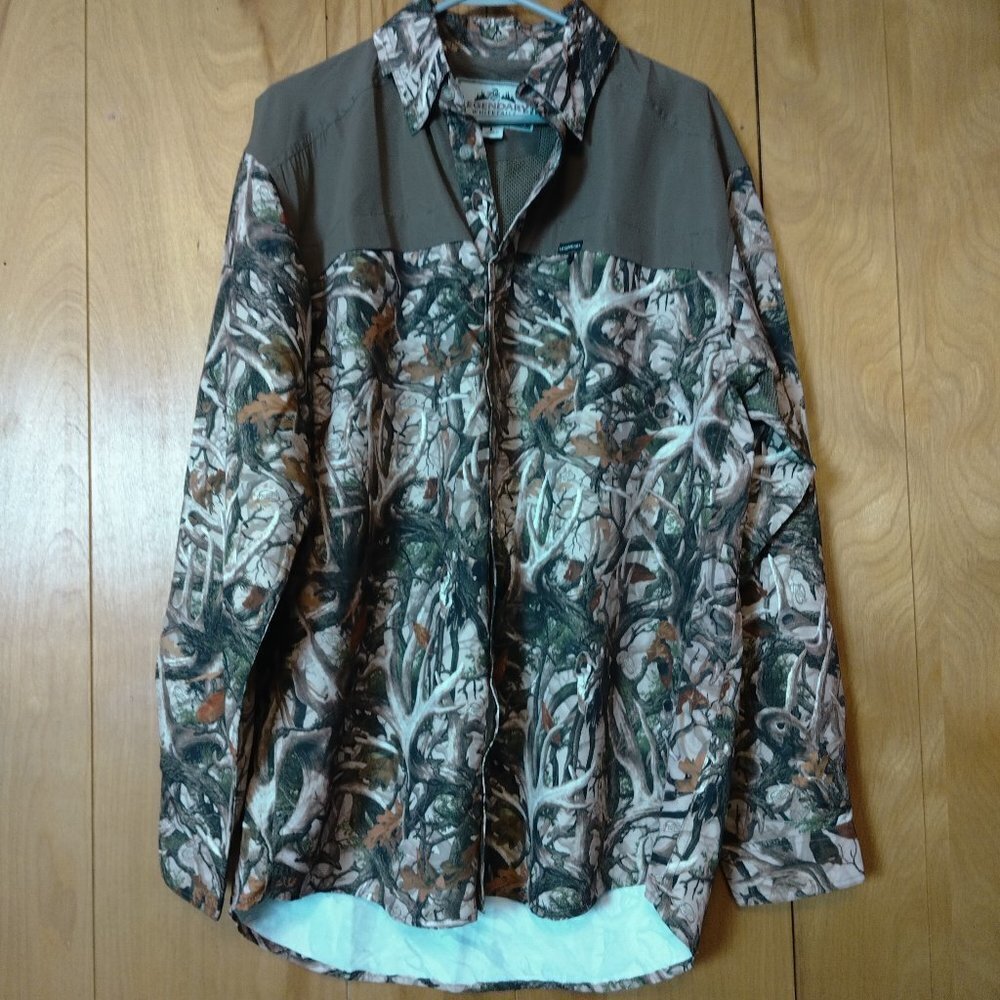 Legendary Whitetails Size Large Long Sleeve  Camouflage Button Up Shirt
